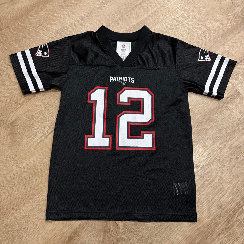 NFL New England Patriots Tom Brady #12 Jersey Kids Boys Small S (6/7) Black
